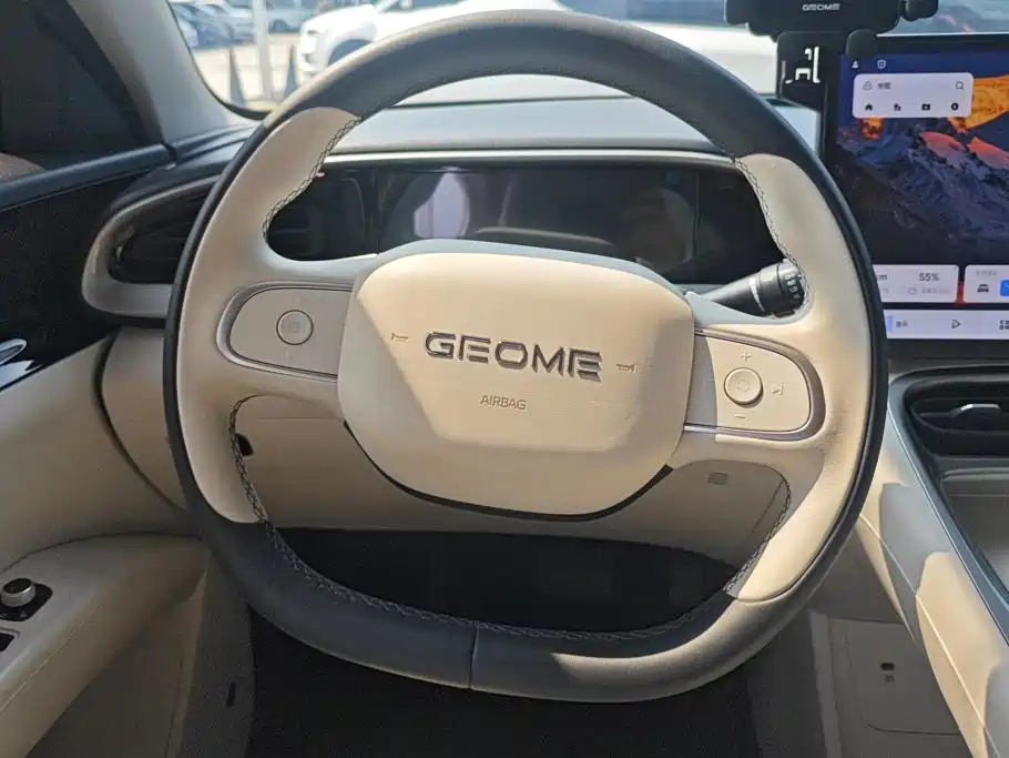 Geely Galaxy Starwish 2024 — фото 15