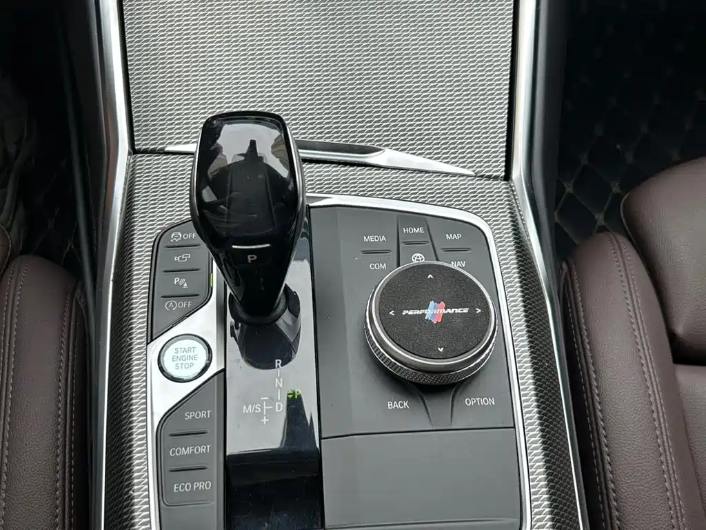 BMW 3 Series 2021 — фото 16