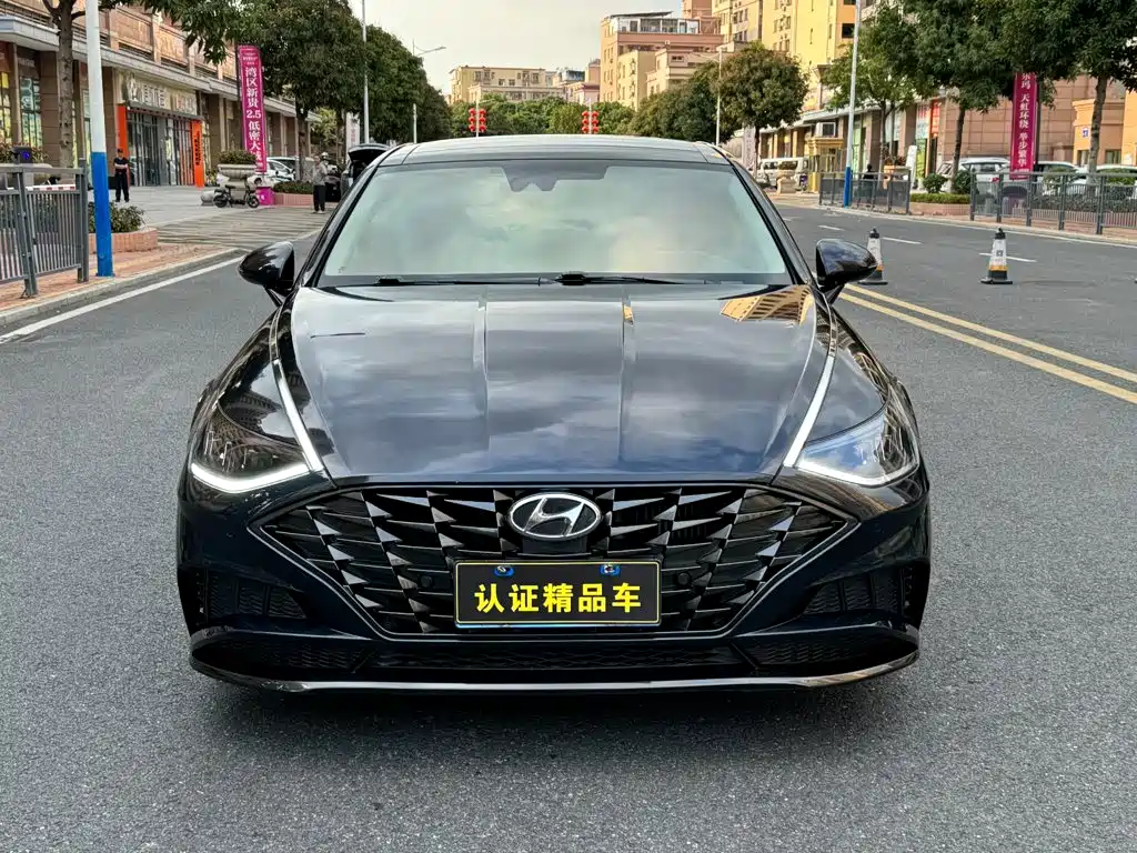 Hyundai Sonata 2020 — фото 2