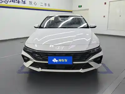 Hyundai Elantra 2023