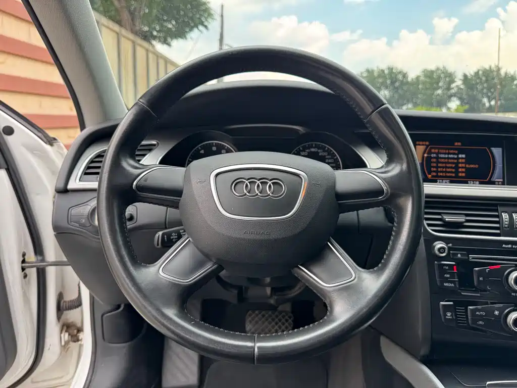 Audi A4L 2016 — фото 10