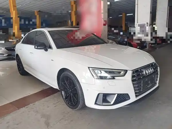 Audi A4L 2020