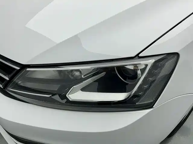 Volkswagen Sagitar 2015 — фото 16