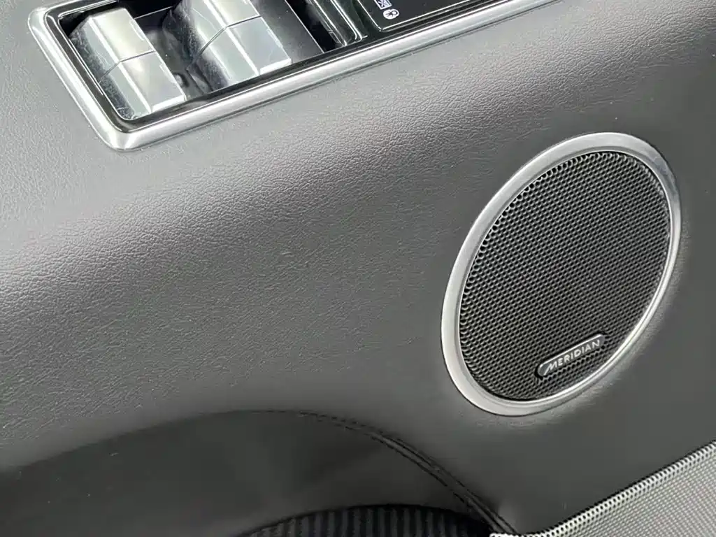 Land Rover Sport PHEV 2019 — фото 13