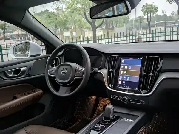 Volvo S60 2022