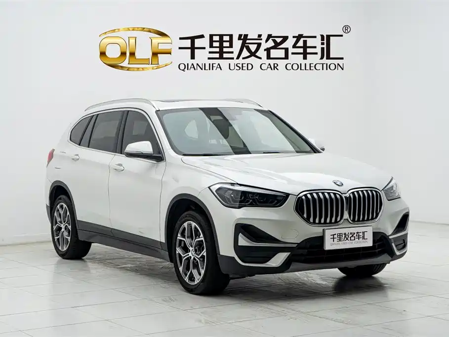 BMW X1 2021 — фото 3