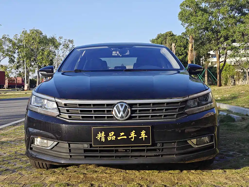 Volkswagen Passat 2018 — фото 2