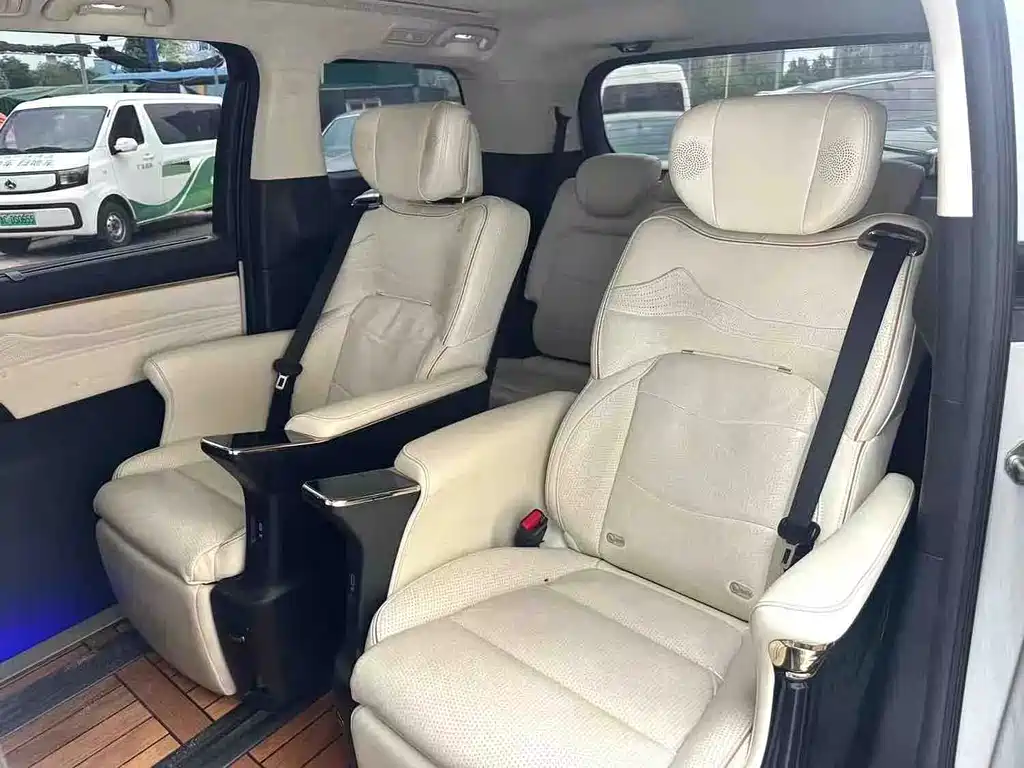 GAC Motor Trumpchi E9 2023 — фото 3