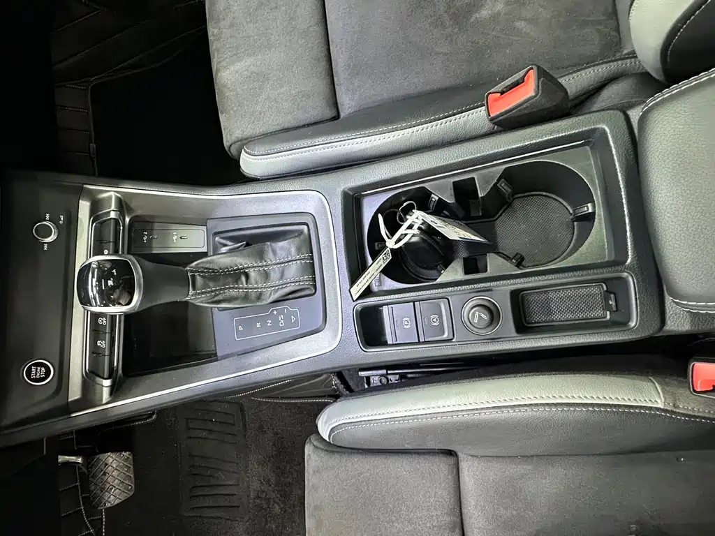 Audi Q3 2023 — фото 16