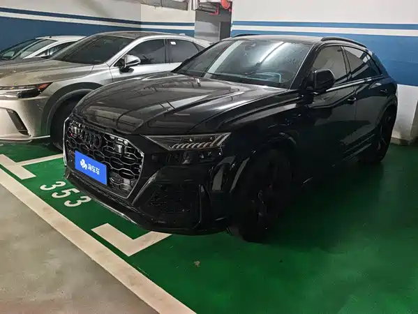 Audi RS Q8 2022