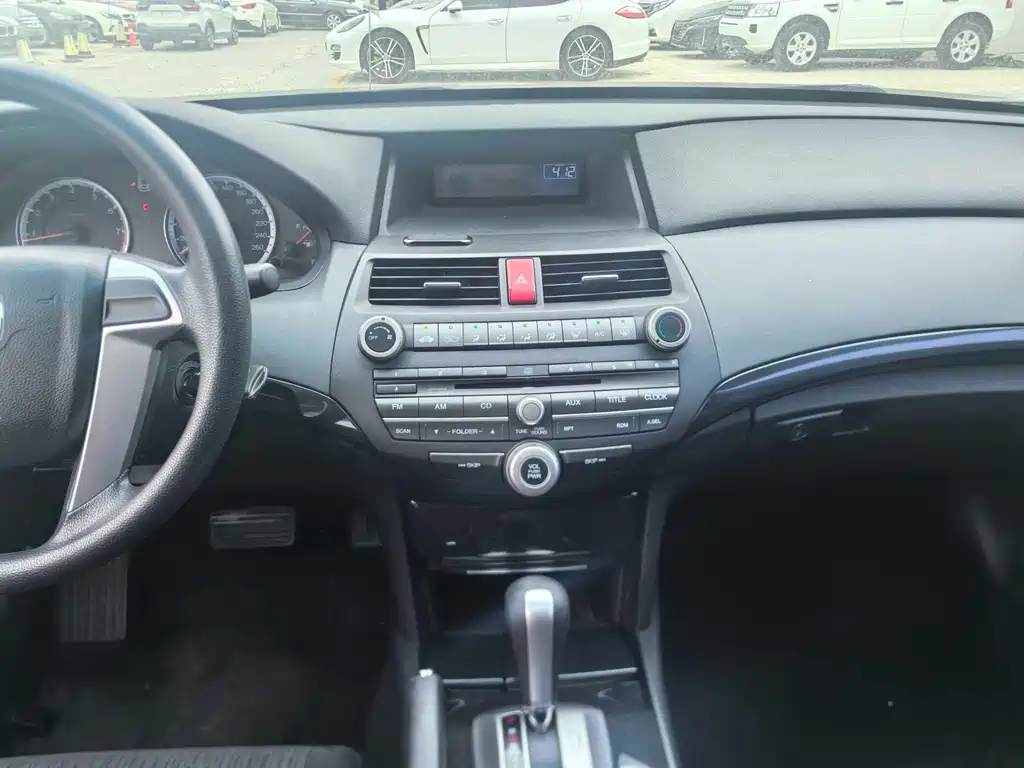 Honda Accord 2013 — фото 11