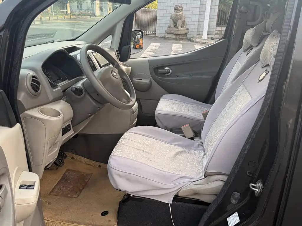 Nissan NV200 2015 — фото 14