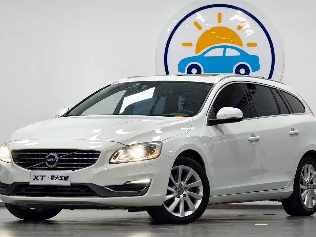 Volvo V60 2014 — фото 1