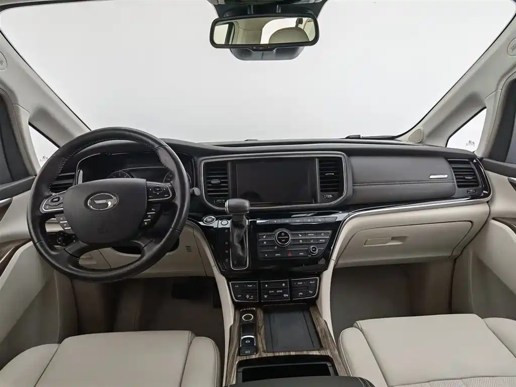 GAC Motor Trumpchi M8 2018 — фото 5