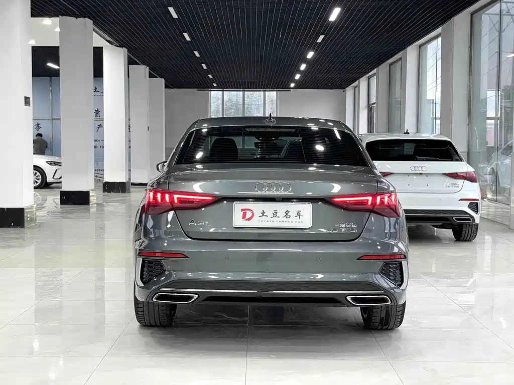 Audi A3 2023 — фото 5