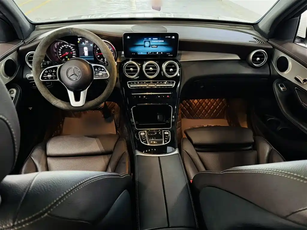 Mercedes-Benz GLC 2019 — фото 21