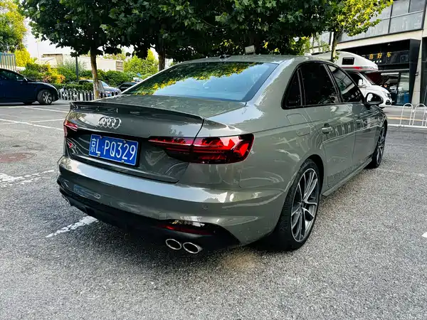 Audi S4 2024