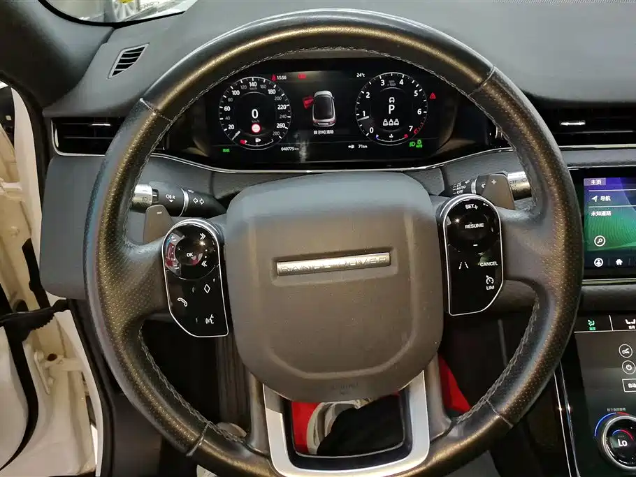 Land Rover Evoque 2020 — фото 15