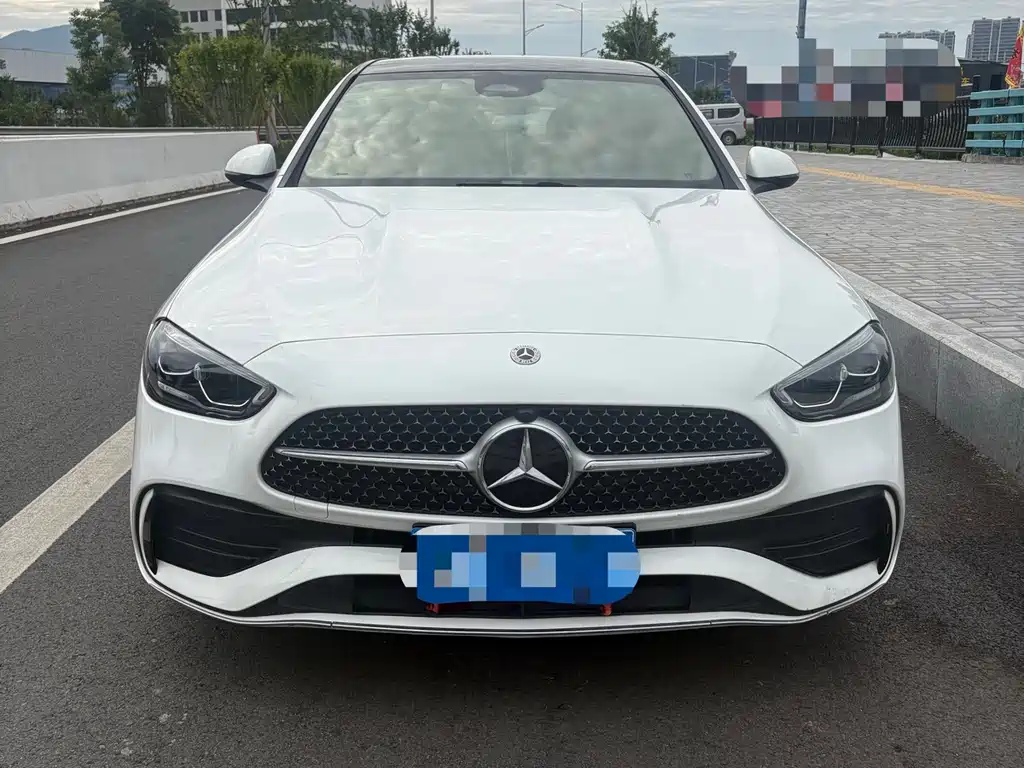 Mercedes-Benz C-Class 2023 — фото 2