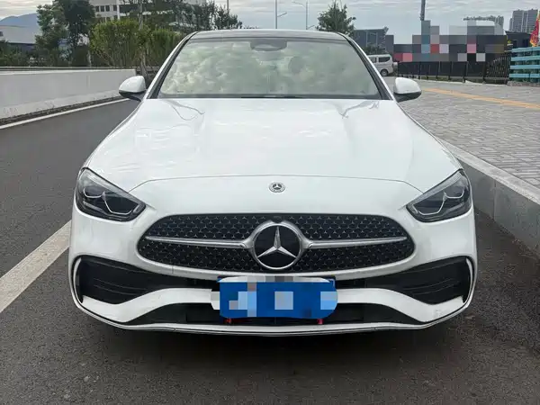 Mercedes-Benz C-Class 2024