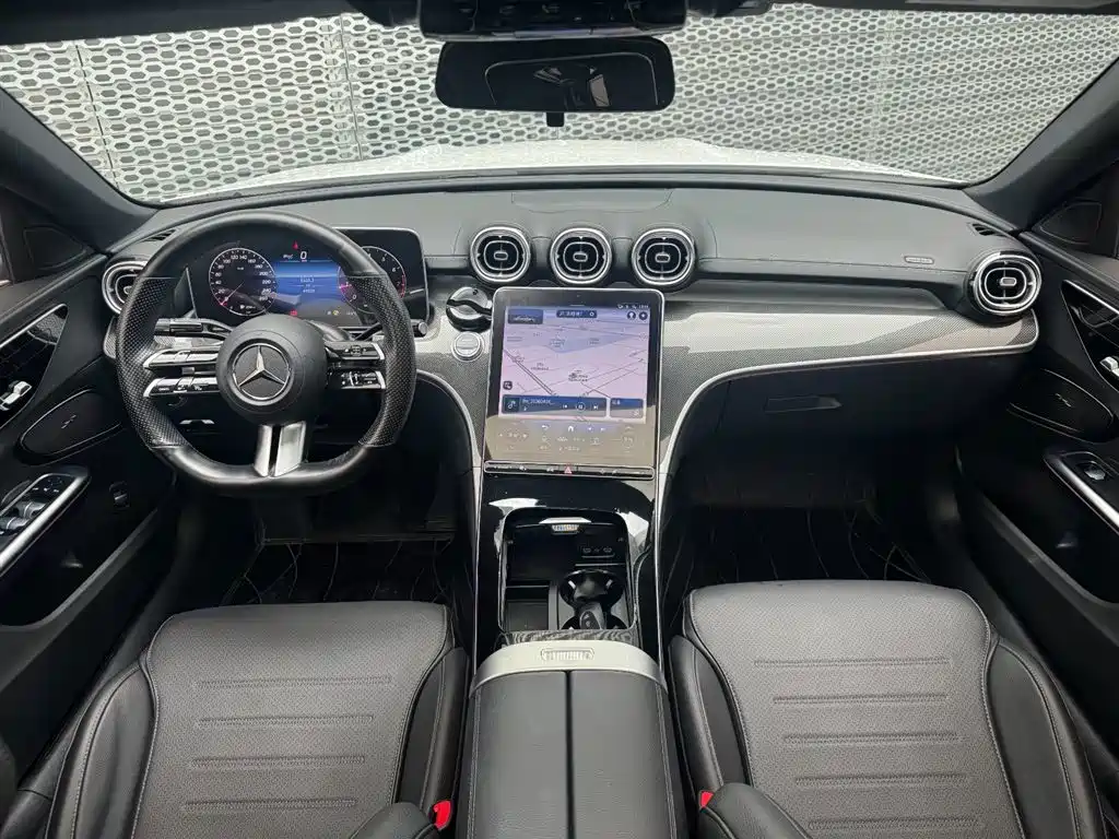 Mercedes-Benz C-Class 2023 — фото 8