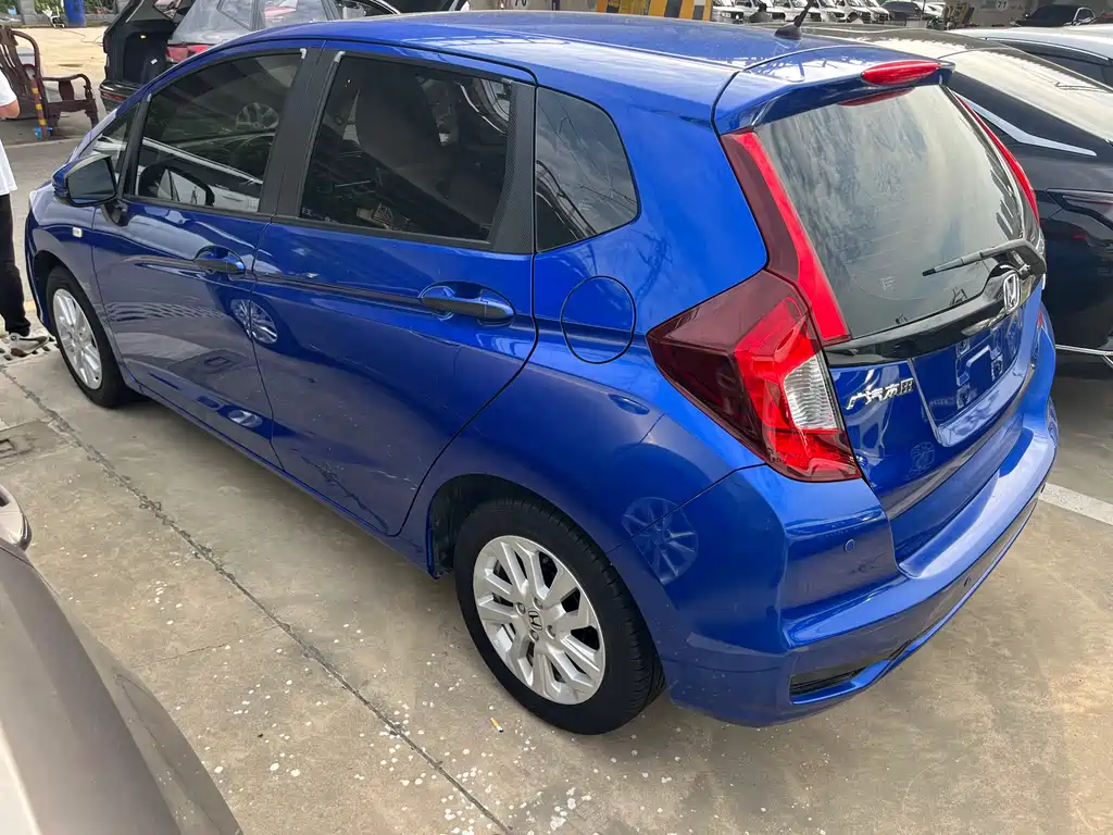 Honda Fit 2018 — фото 11