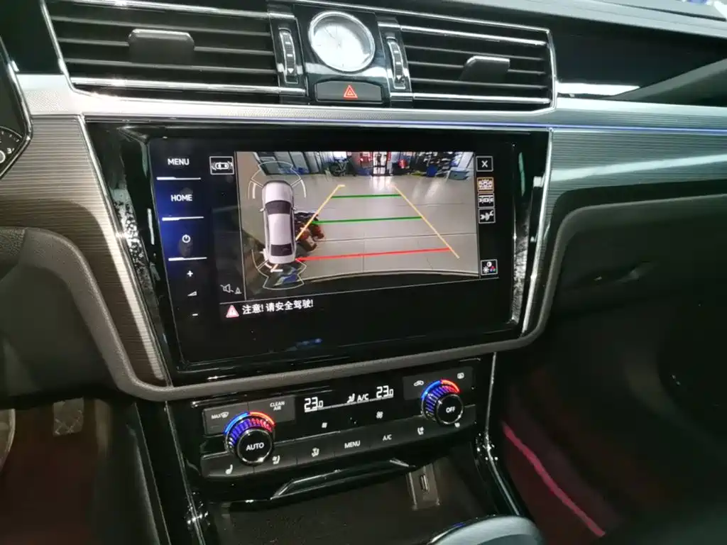Volkswagen Phideon 2019 — фото 13