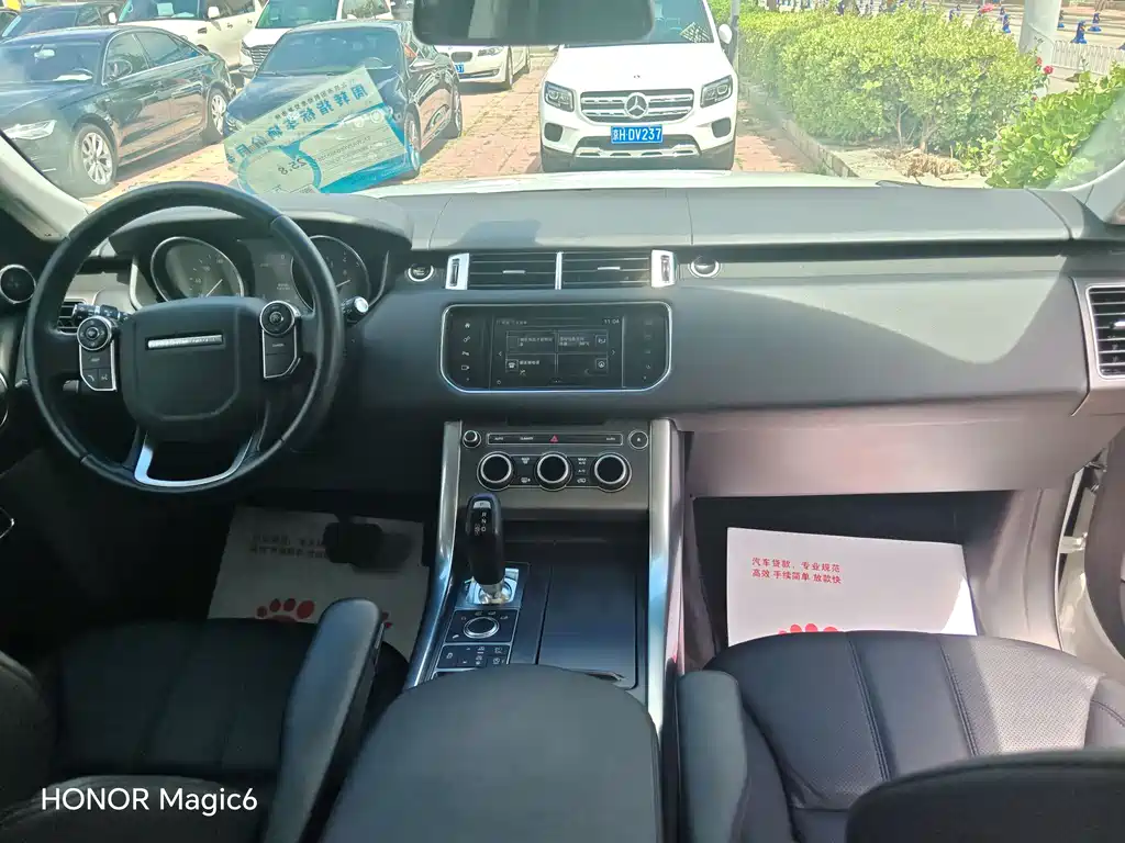 Land Rover Range Rover Sport 2016 — фото 37