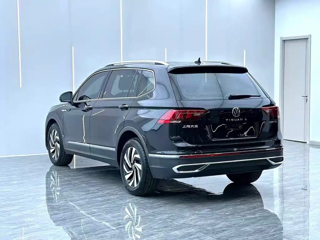 Volkswagen Tiguan L 2022 — фото 15