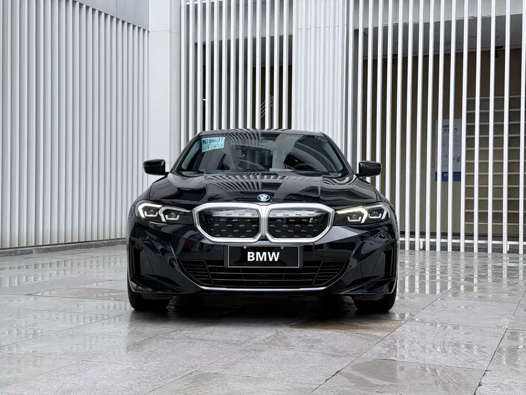 BMW i3 2024