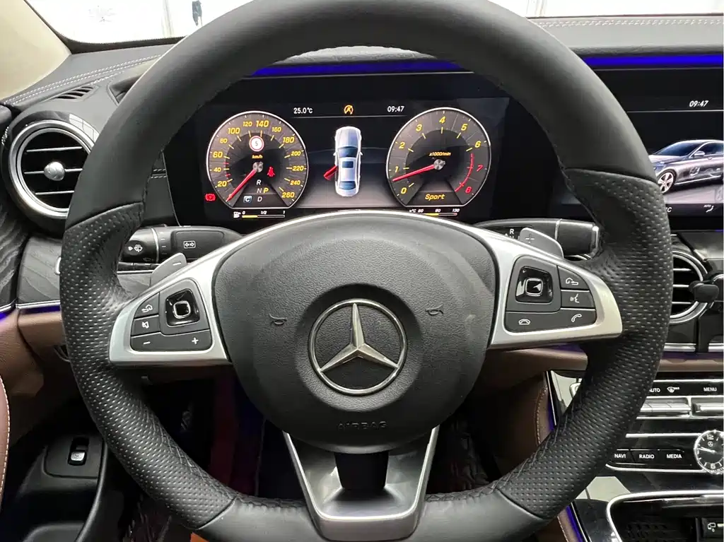 Mercedes-Benz E-Class 2017 — фото 13