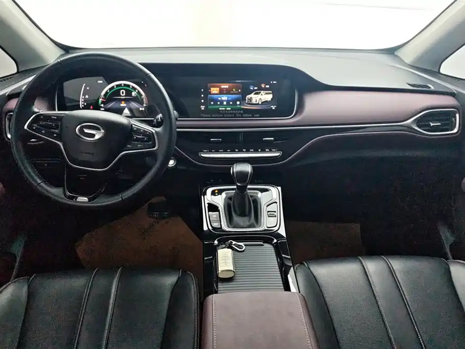 GAC Motor Trumpchi M6 2023 — фото 12