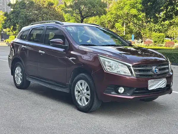 Venucia T70 2016