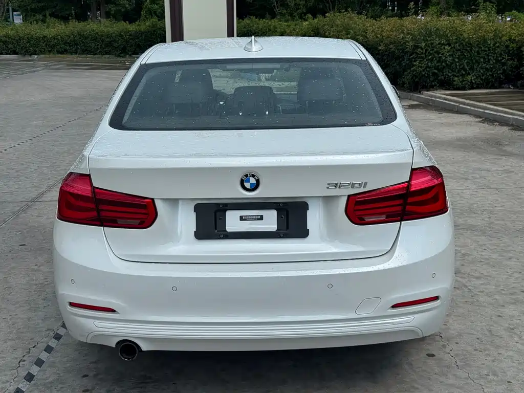 BMW 3 Series 2017