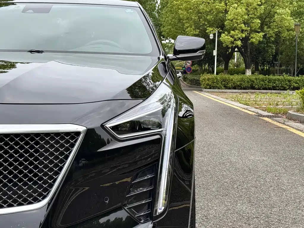 Cadillac CT6 2019 — фото 16