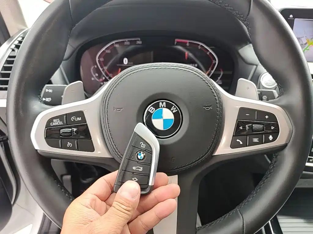 BMW X3 2021 — фото 9