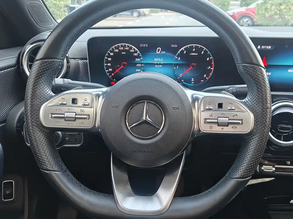 Mercedes-Benz A-Class 2019 — фото 18