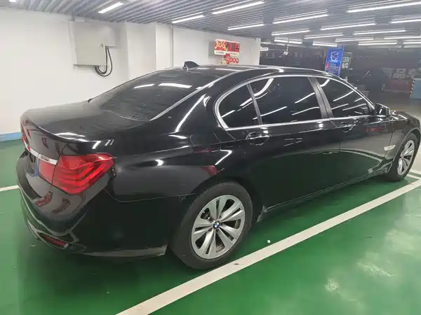 BMW 7 Series 2009