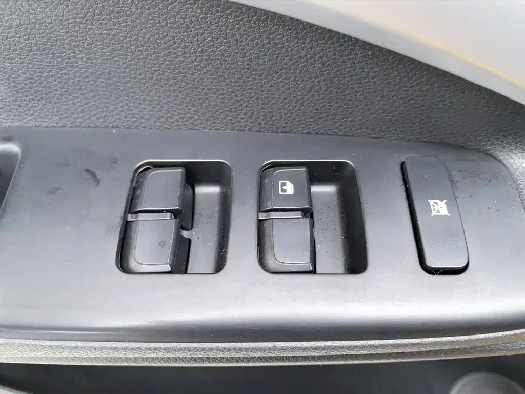 Kia KX1 2019 — фото 9