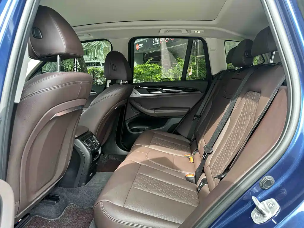 BMW X3 2022 — фото 11