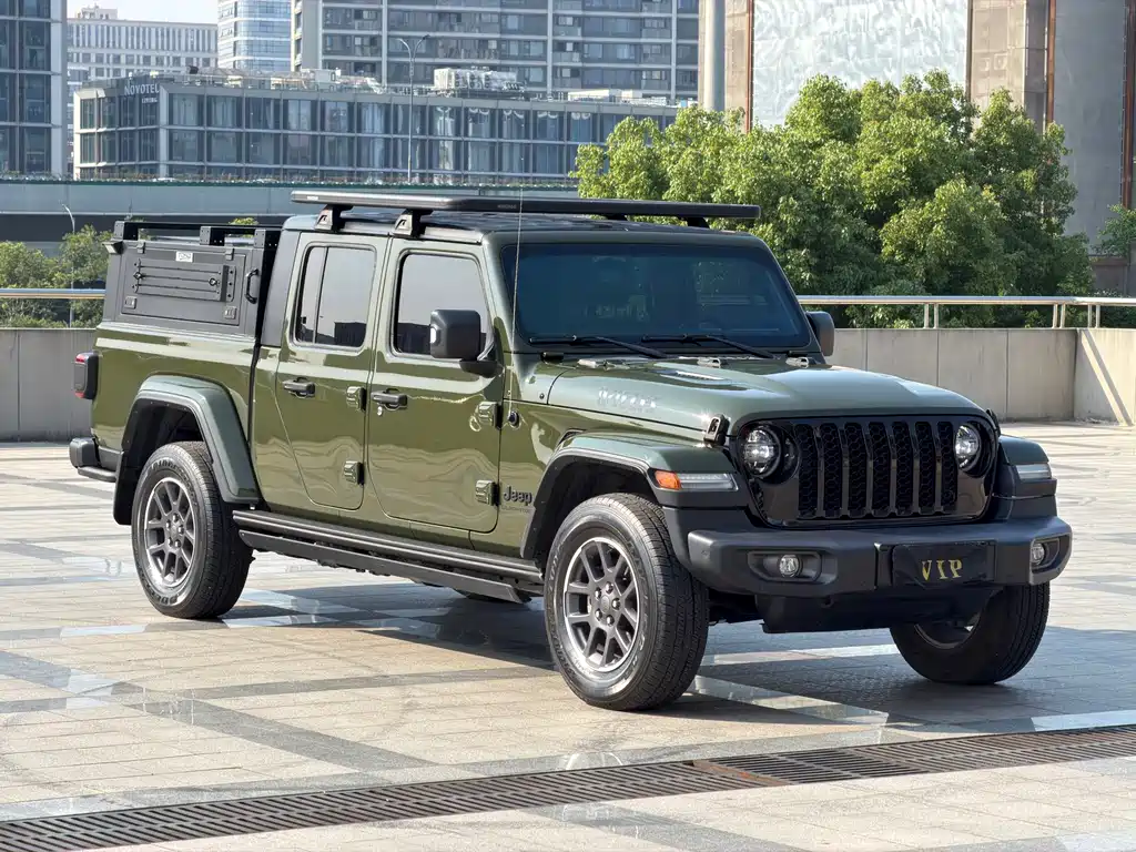 Jeep Gladiator 2023 — фото 8