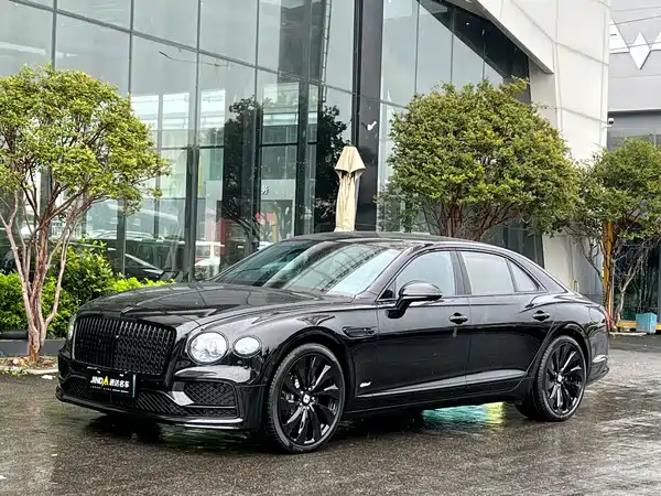 Bentley Flying Spur Plug-In Hybrid 2023