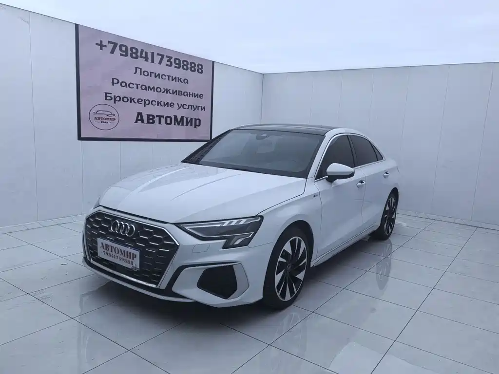 Audi A3 2023 — фото 1