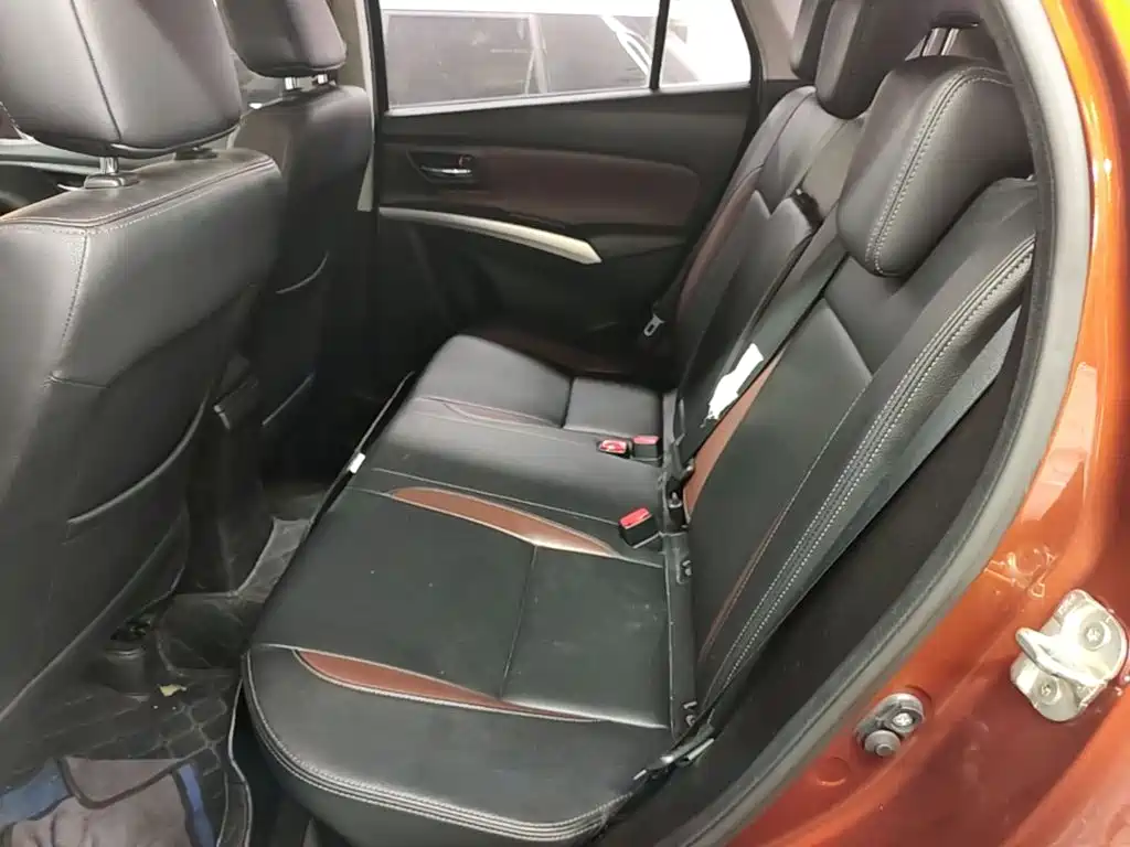 Suzuki Vitara 2018 — фото 17