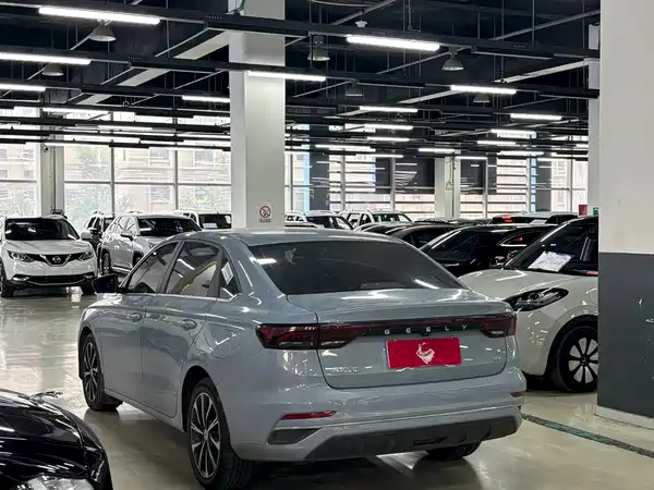 Geely Emgrand 2024