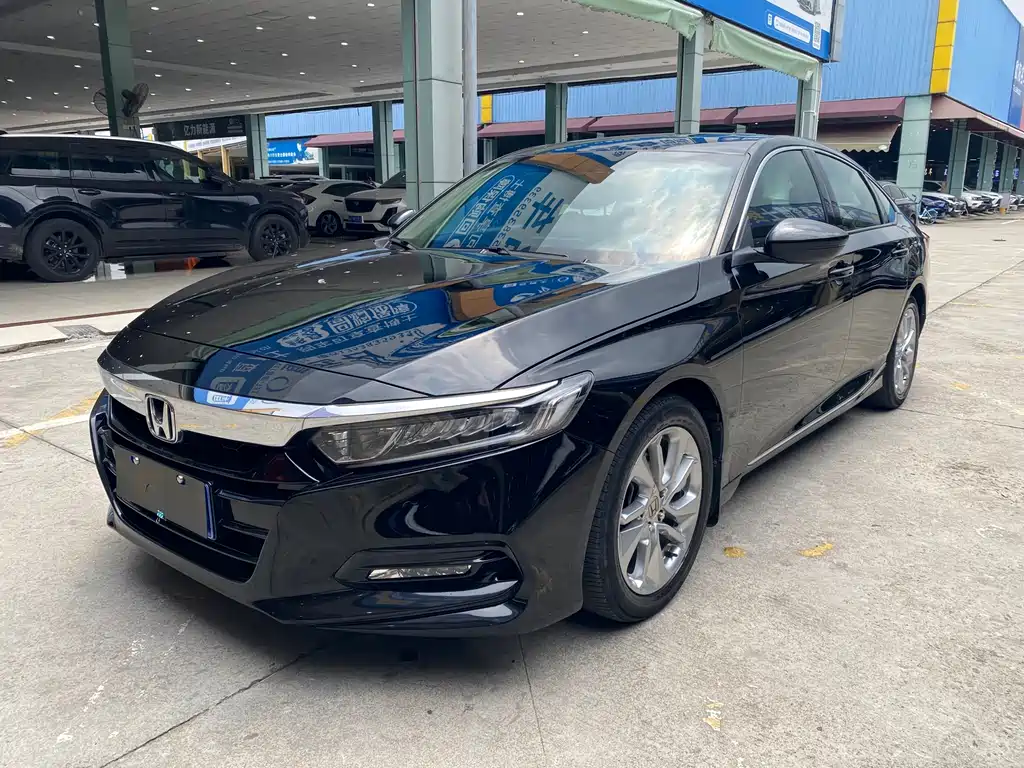 Honda Accord 2019 — фото 1