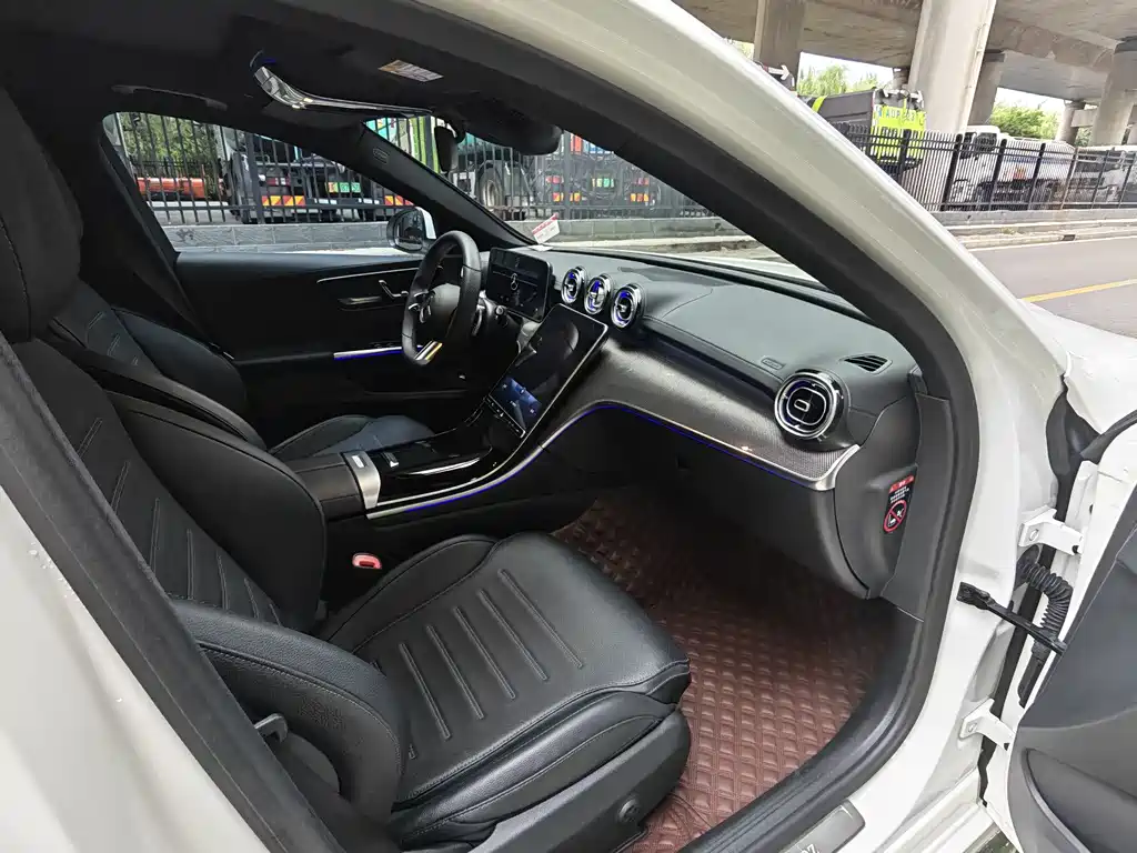 Mercedes-Benz C-Class 2022