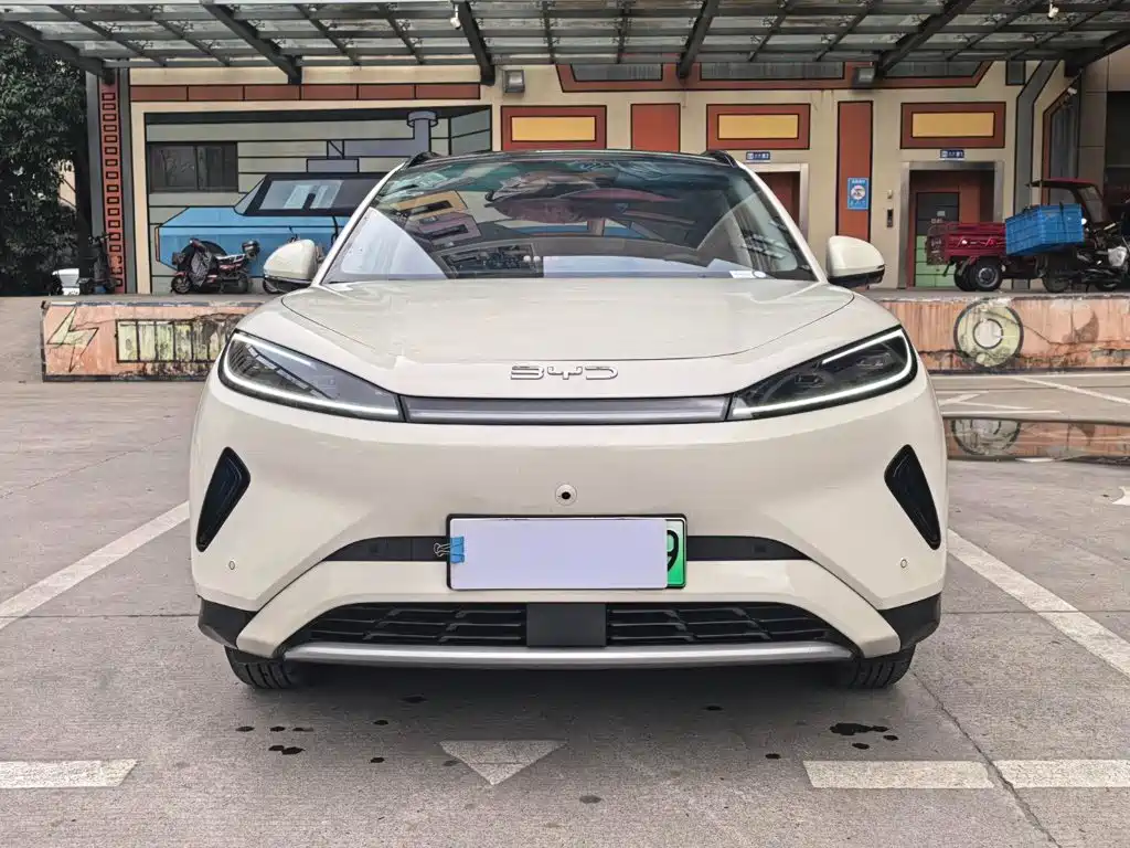 BYD Sealion 05 EV 2025 — фото 2