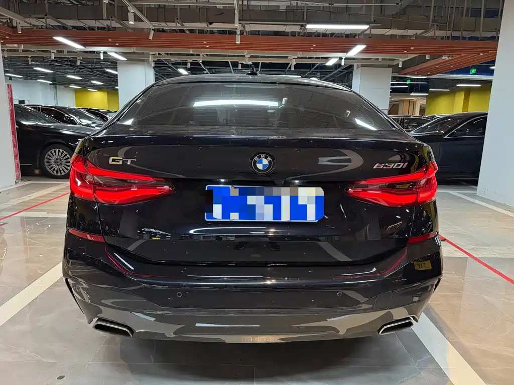 BMW 6 Series GT 2022 — фото 15