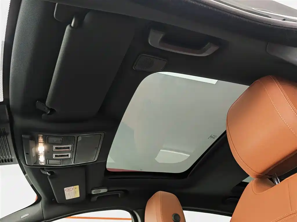 Jaguar XEL 2022 — фото 14